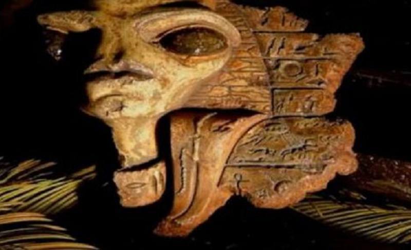 UFO And Alien Egyptian Artifacts Discovered In Jerusalem Kept Secret By Rockefeller Museum - Alien UFO Sightings