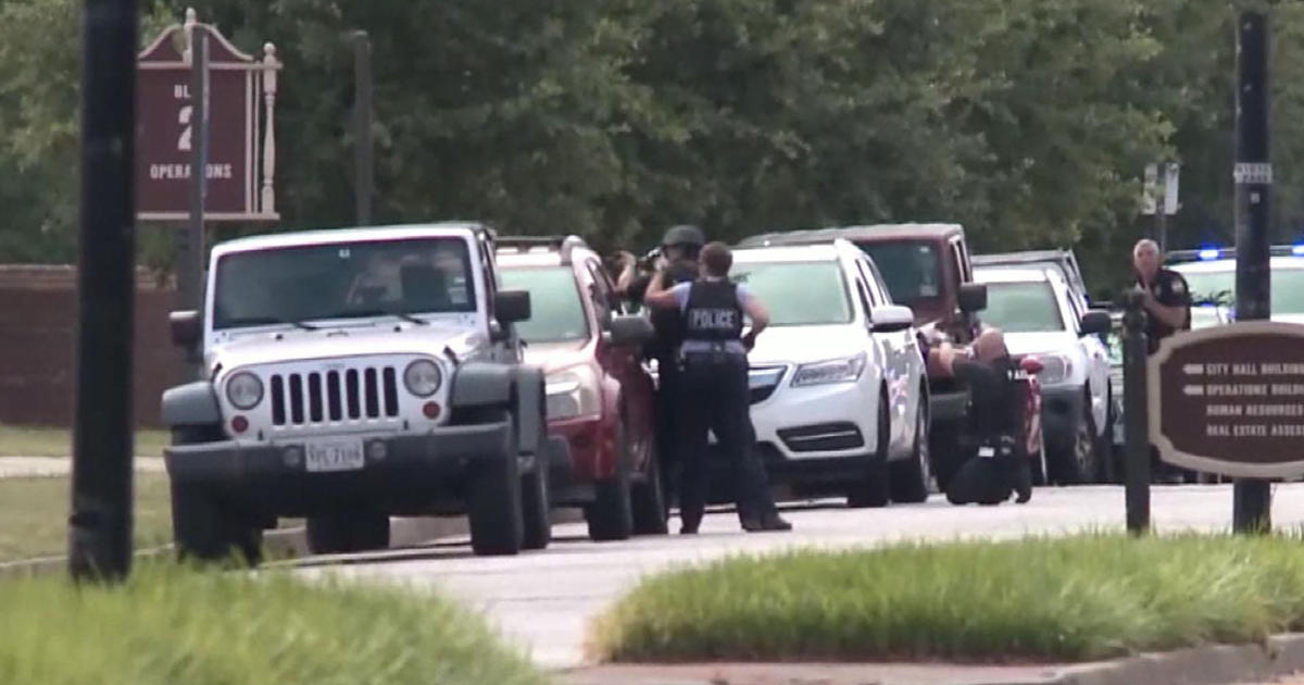 Virginia Beach shooting: 11 dead, 6 hospitalized after mass shooting at municipal center - live updates - CBS News