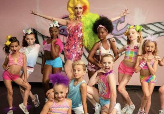 Netflix Promotes Pedophilia With Drag Queen Indoctrination Series - Tea Party News