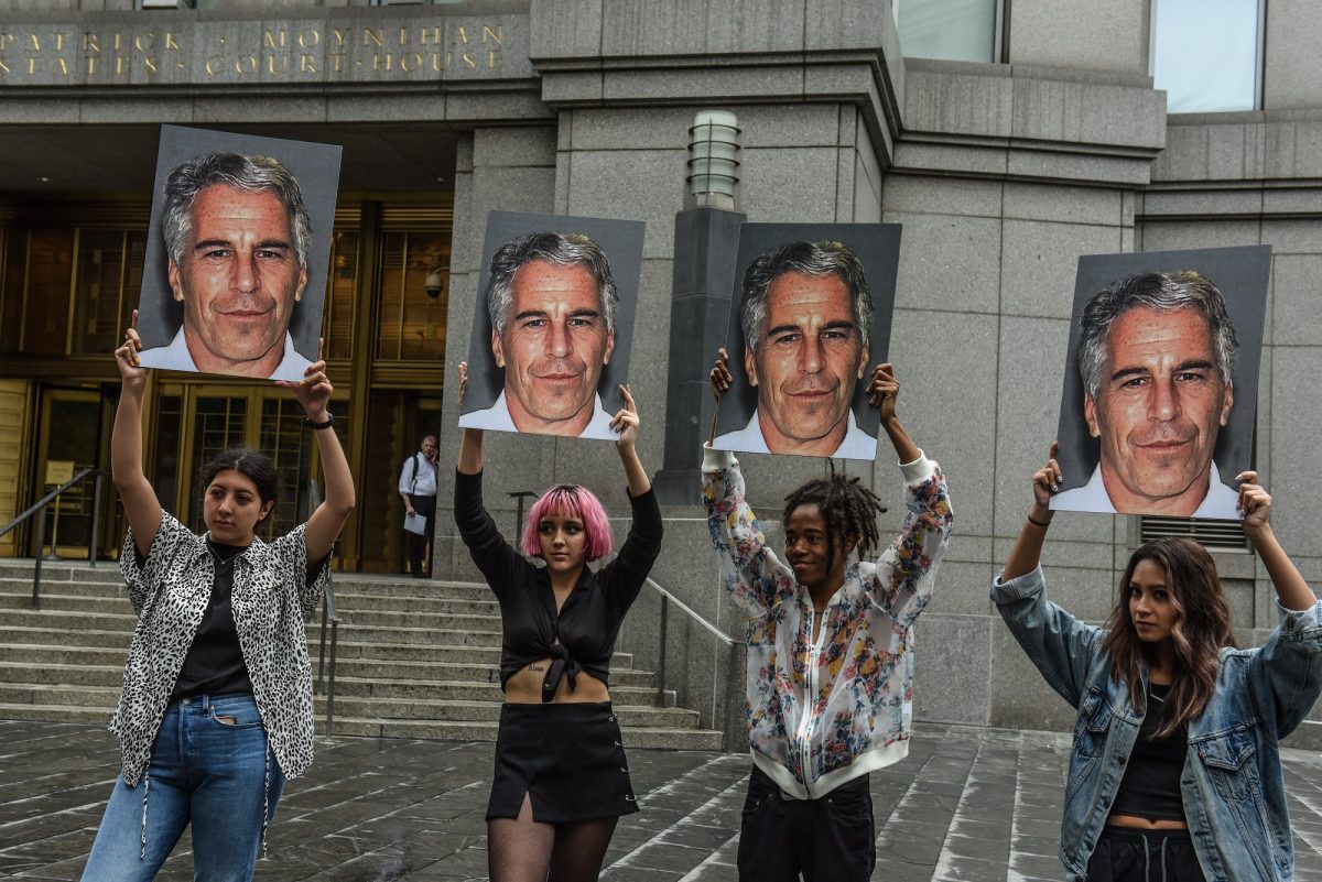 Report: Epstein’s Lawyers Offer Plea Deal to Divulge Names in Exchange for 5-Year Sentence