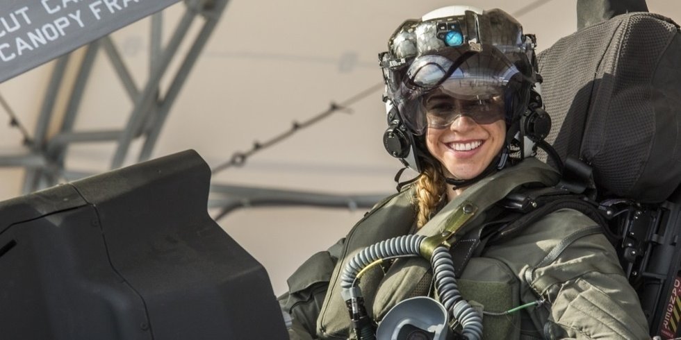 Marine Corps’ first female F-35 pilot makes history - Task & Purpose