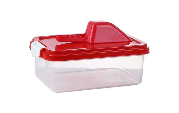 What to Look for in a Good Pet Food Container