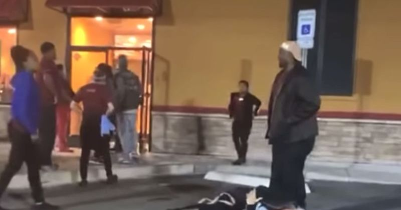 WATCH: Popeyes Worker Body Slams White Woman Restaurant Parking Lot Breaking Her Ribs Over A Receipt - WiseYoungMan.com