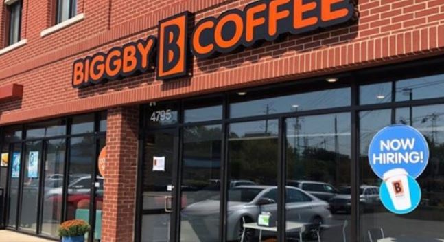 Coffee Chain Flips the Script on Starbucks, Invites Police Officers in for Free Drink