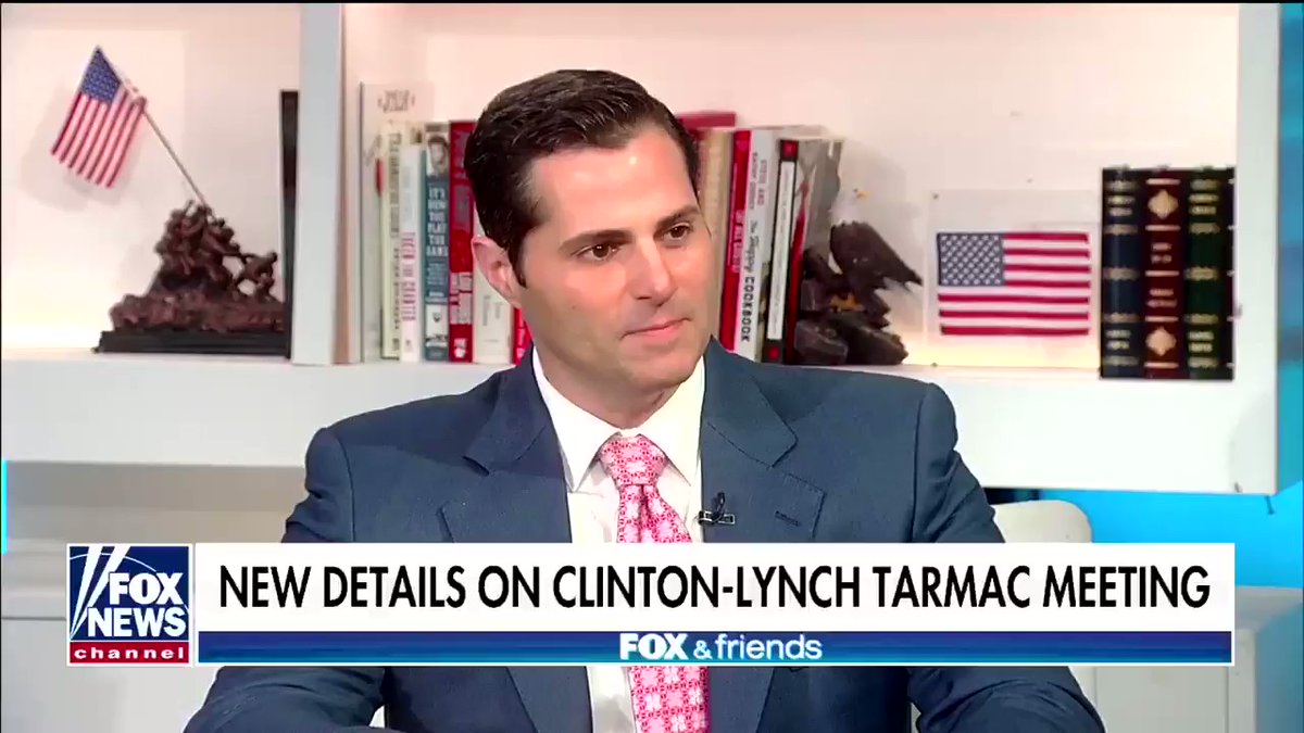 Karli Q ⭐️⭐️⭐️ - Text TRUMP to 88022 on Twitter: "The Secret Tarmac Meeting- What happens when Loretta Lynch can no longer provide legal cover for the Clinton's?Tarmac meetings_ENDQ. #TheMoreYouKnow… https://t.co/TfKDnpbR7o"