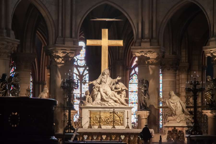 Notre-Dame Cathedral to broadcast crown of thorns veneration on Good Friday during coronavirus pandemic