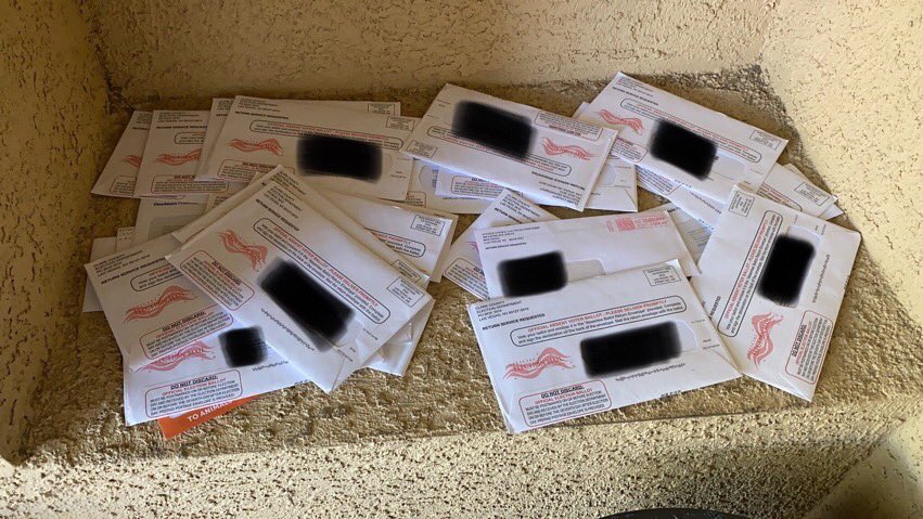 James Woods auf Twitter: "These were left in the lobby of an apartment building. They are unsecured ballots ripe for “harvesting” by crooked Democrats. I know it’s impossible to convince them, but eventually this criminal scam could come to bite them on the ass. Two can play at this game. #VoterFraud… https://t.co/N0rRfkDxQR"