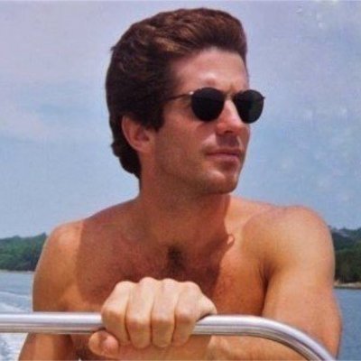 JFK Jr makes fun of me on Twîtter auf Twitter: "[00]---SYNC COMPLETE---@VincentCrypt46 All checks good.  Anons eager.The stage is Set.All yours, Sir.#Qanon @realDonaldTrump… https://t.co/im0wmYBjnL"