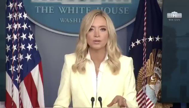 Daily Caller auf Twitter: ".@PressSec brought slides to the press briefing with a series of questions "any good journalist would want to answer about why people were unmasked" by the Obama administration.… https://t.co/hJwIZpblPQ"