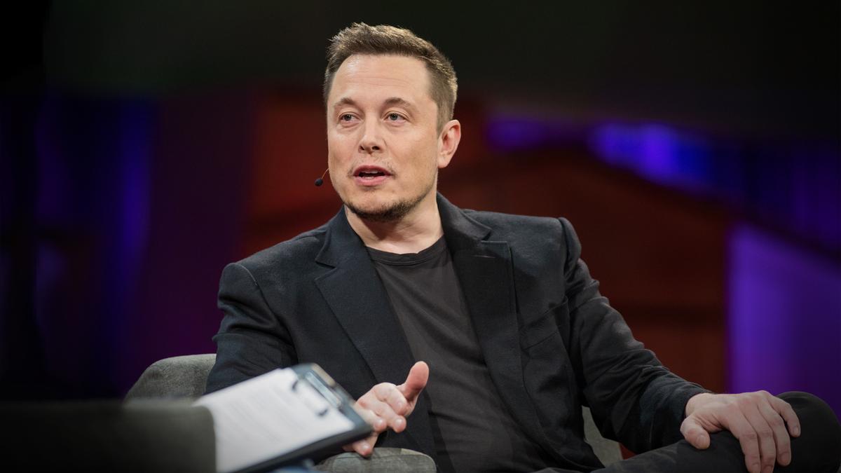 Elon Musk Offers To Buy And Then Delete Facebook