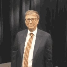 TruthHammer⭐️⭐️⭐️ auf Twitter: "Let's get this straight about #BillGates ?never finished college but reforming education?not a doctor but an expert on vaccines?not a nutritionist but controls food supply?not an environmental scientist but is spraying our skiesHOW, did he make a deal with the devil?… https://t.co/24JsyEQMw4"