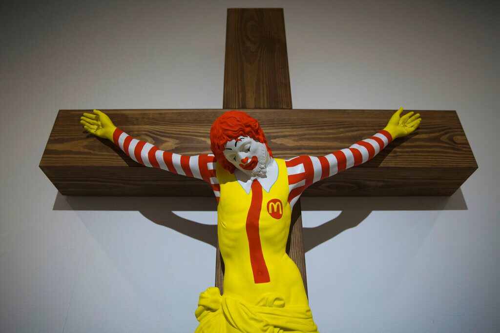 'McJesus' art sculpture at Israeli museum upsets Christians, sparks calls for removal | Fox News