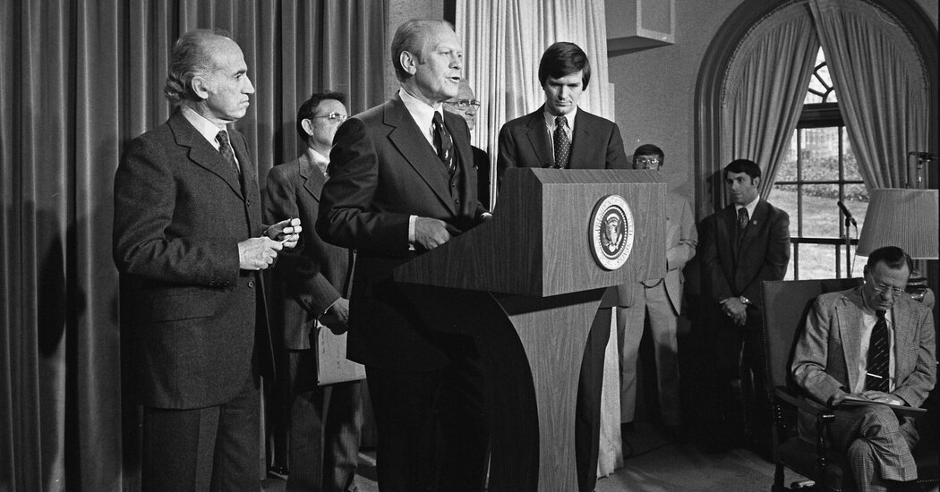 Opinion | Gerald Ford Rushed Out a Vaccine. It Was a Fiasco. - The New York Times