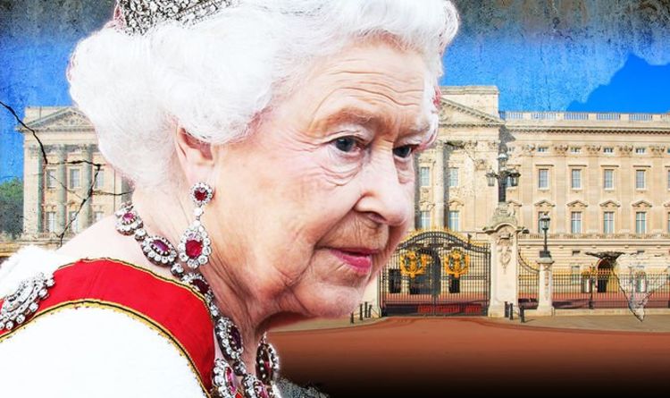 Queen told to renounce royal title immediately as 'writing on wall' over monarchy's demise | Royal | News | Express.co.uk