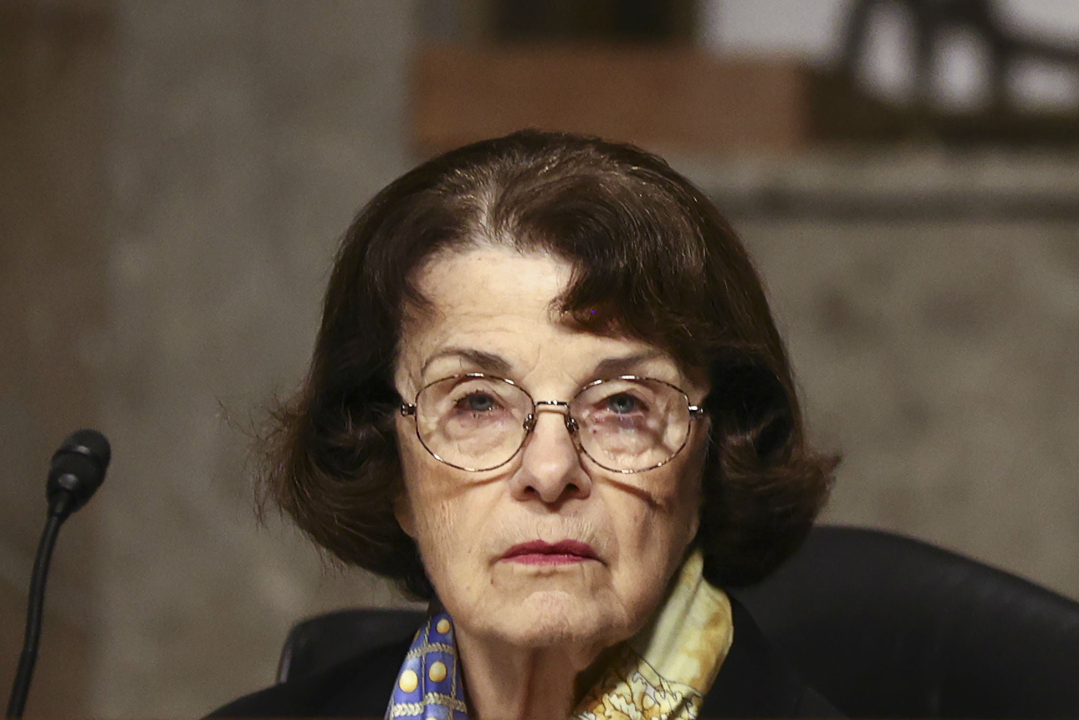 Chuck Schumer ‘forced to have serious and painful talks’ with Dianne Feinstein over apparent cognitive decline | The Independent