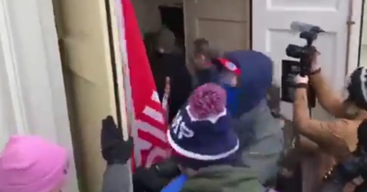 Video Shows Capitol Police Let Protesters Peacefully Walk Into Capitol Building