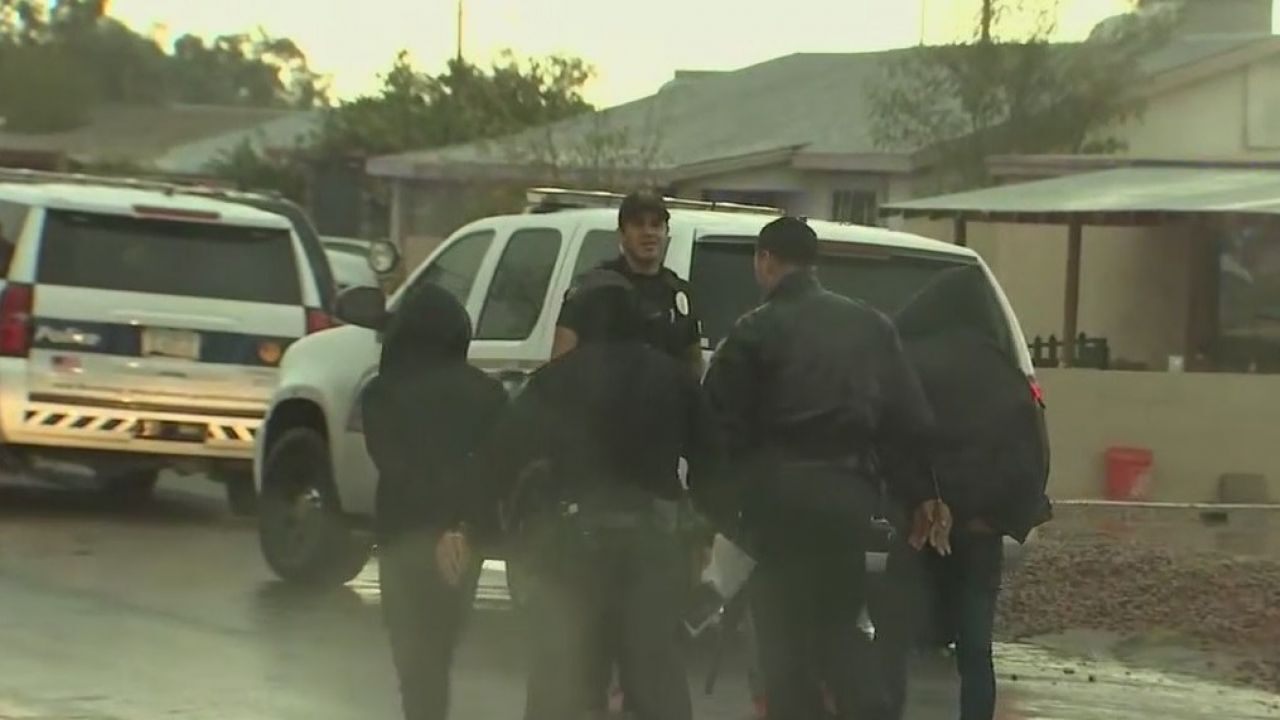 More than 50 people found inside Phoenix home in human smuggling bust