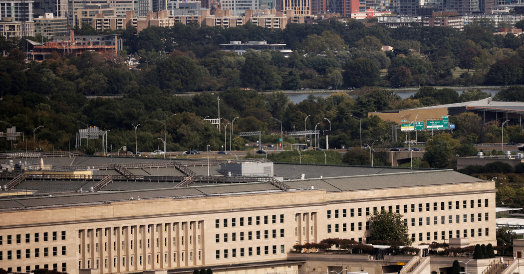 Military Judge in U.S. Held Court by Video Link to Guantánamo Bay - The New York Times