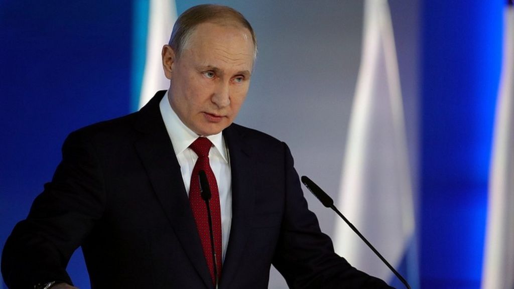 Russian government resigns as Vladimir Putin plans future - BBC News