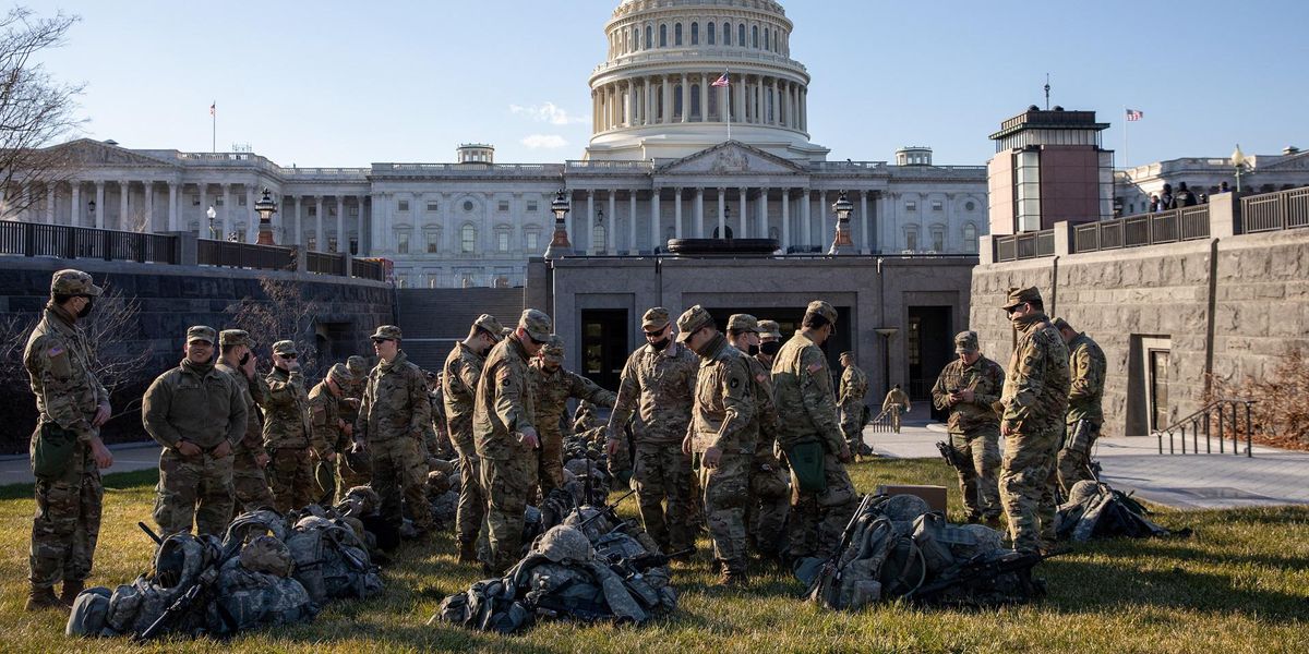 National Guard soldiers booted out of Capitol, forced to sleep in parking garage - TheBlaze