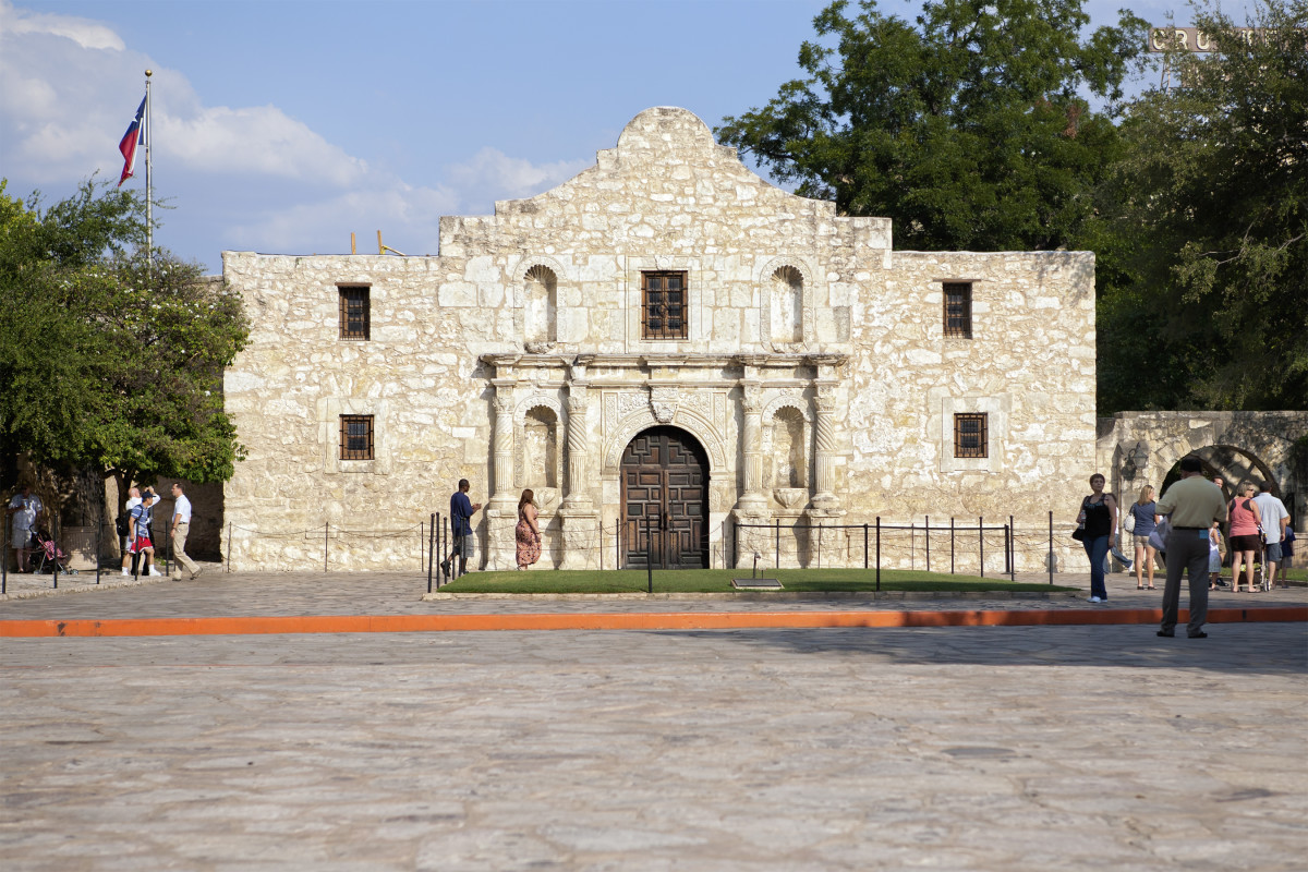 Battle of the Alamo - HISTORY