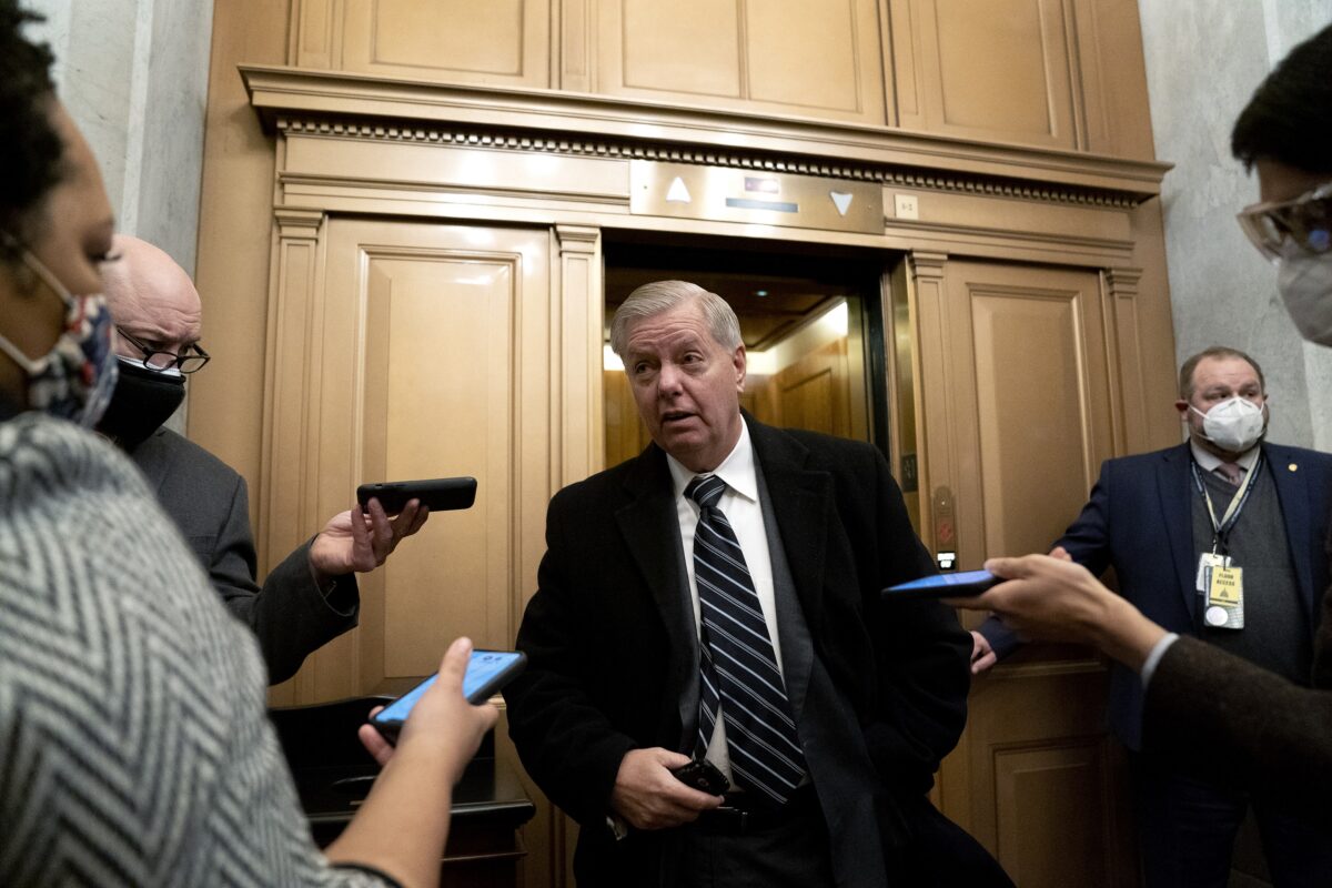 Graham Says He Plans to Meet With Trump to Discuss GOP’s Future