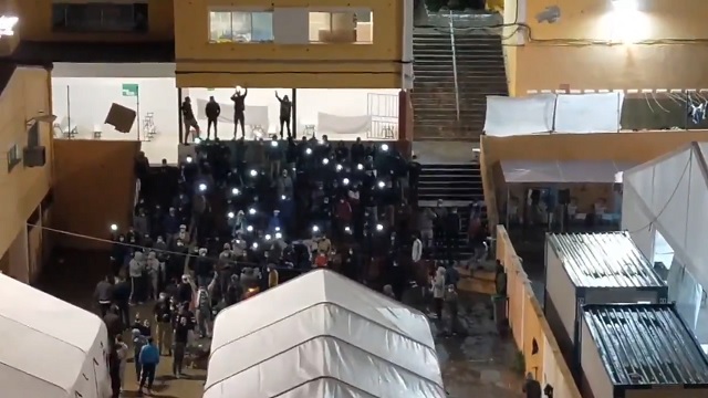 Îles Canaries : « L'Europe ou la mort », 450 migrants marocains entament une grève de la faim pour réclamer leur transfert vers le continent européen - Fdesouche