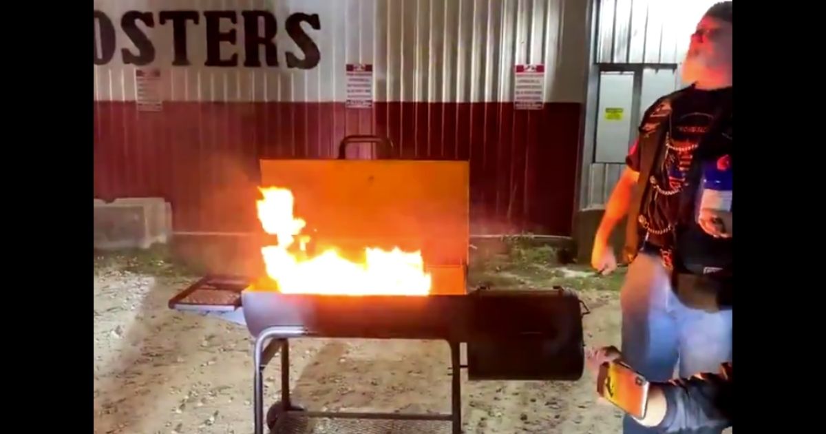 Texas Residents Celebrate End of Mask Mandate in True Texas Style