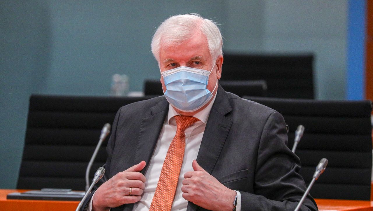 Horst Seehofer wirbt für Corona-Bundesgesetz - DER SPIEGEL