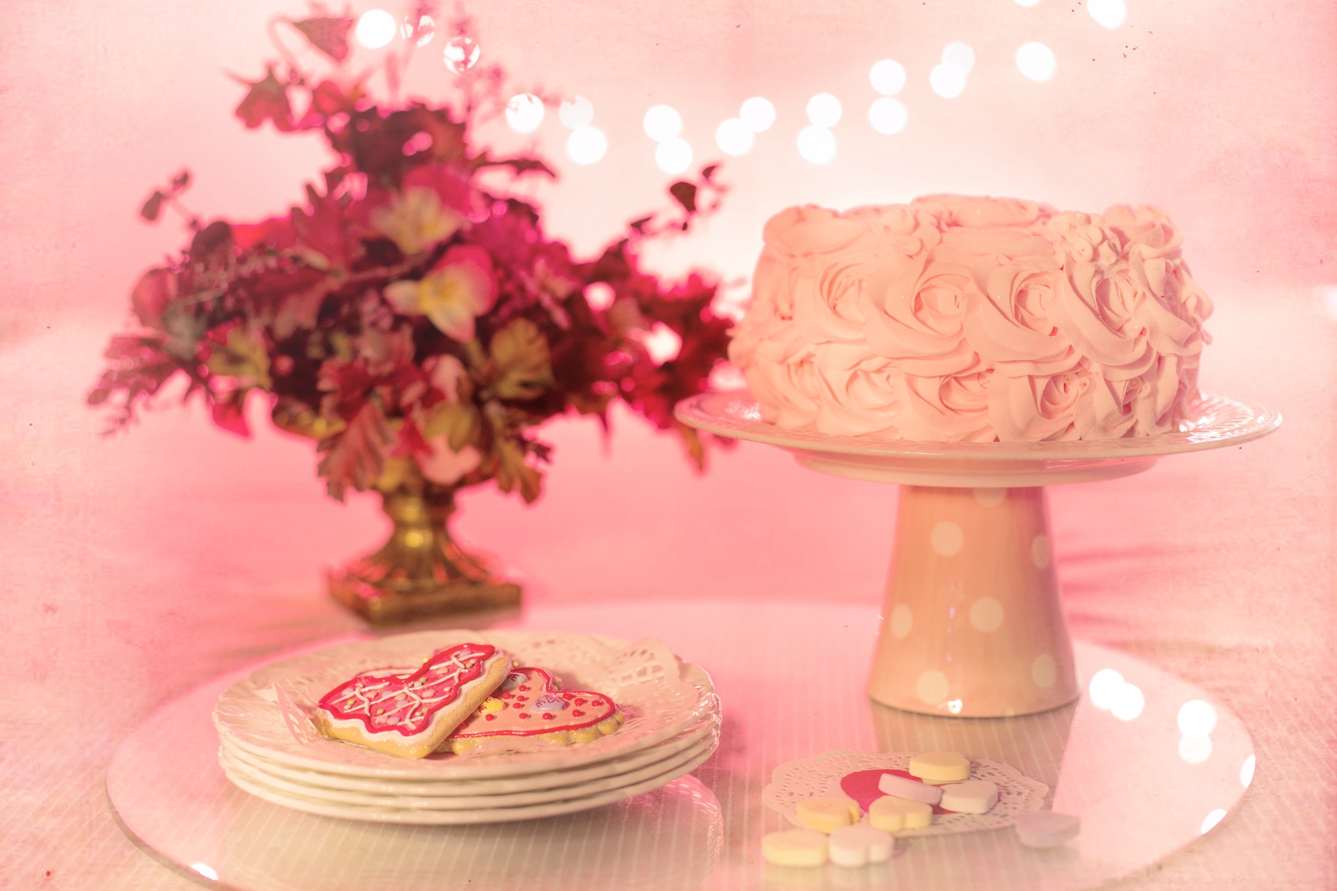 14 Delicious and Adorable Valentine's Cake Ideas to make your day special