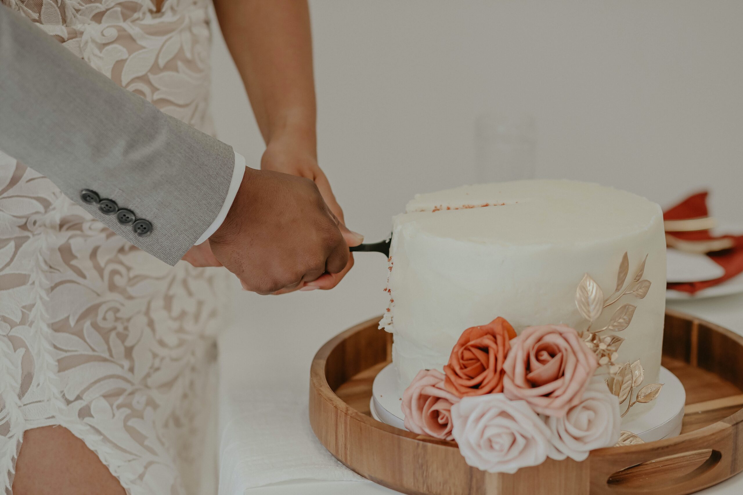 Beautiful Wedding Cakes: The Ultimate Collection - karamelbite.com
