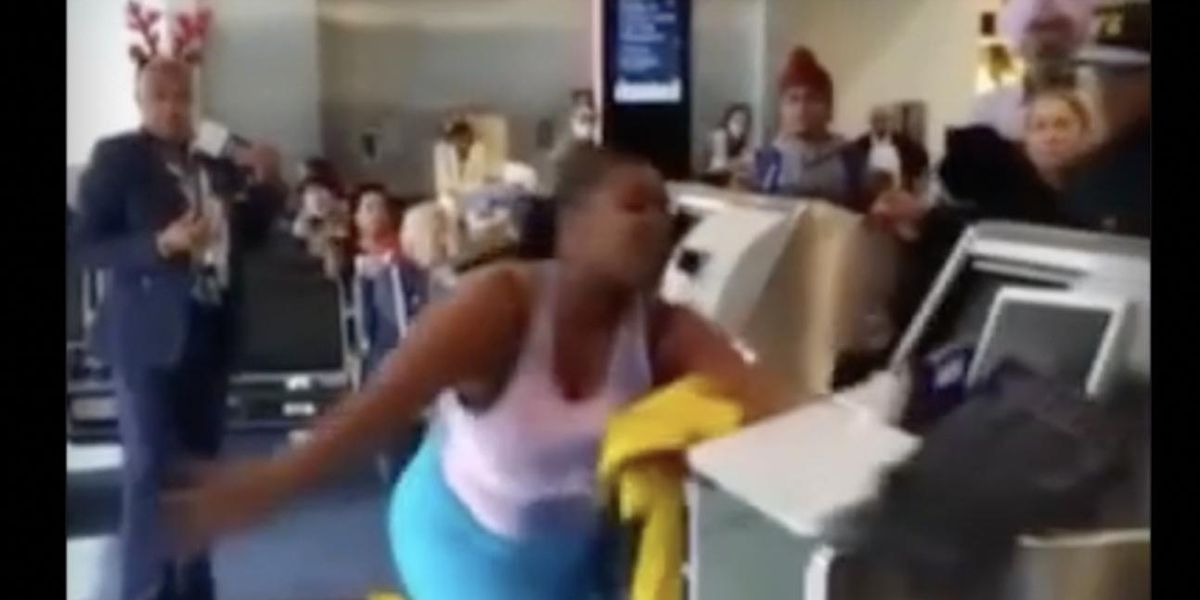 Video: Airline worker wearing holiday reindeer antlers hit by flying computer monitor — courtesy of passenger who loses it at gate, tosses equipment to ground - TheBlaze