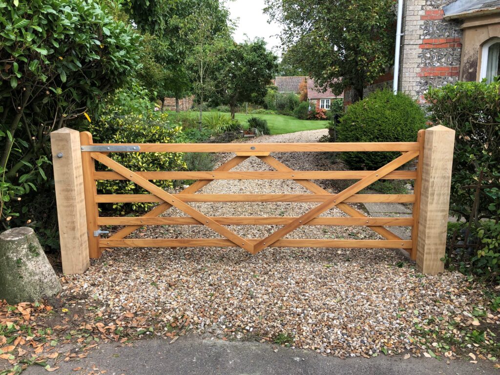 DIY Wooden Driveway Gates | Build A Wooden Gate Driveway 2023