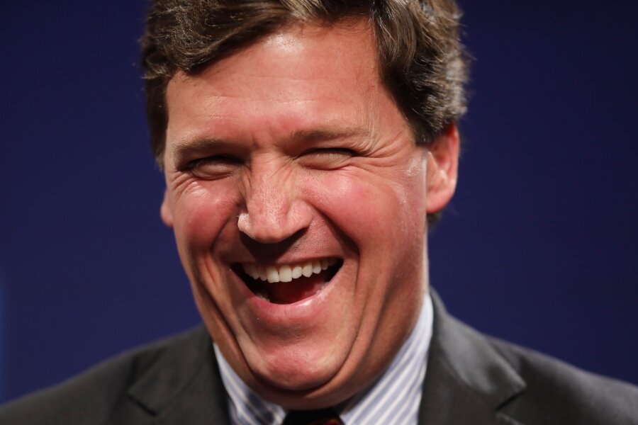 JUST IN: 9 Fox News Staffers Have Left the Network to Join Tucker Carlson - www.conservativeroof.com