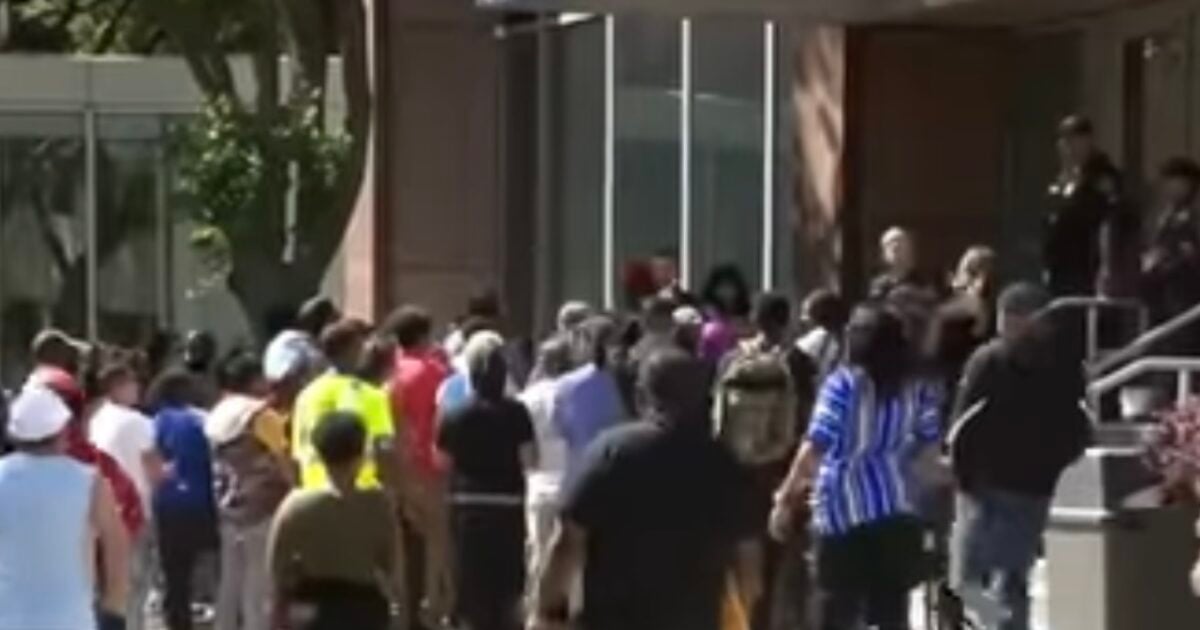 IRS Office Forced To Close Early Due To Massive Crowd And Fighting * 100PercentFedUp.com * by Danielle