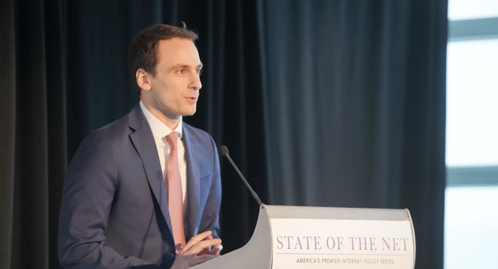 White House Science Chief Says US Can “Manipulate Time and Space" — Trump Hints at Secret Weapons “No One Knows About” | The Gateway Pundit | by Robert Semonsen