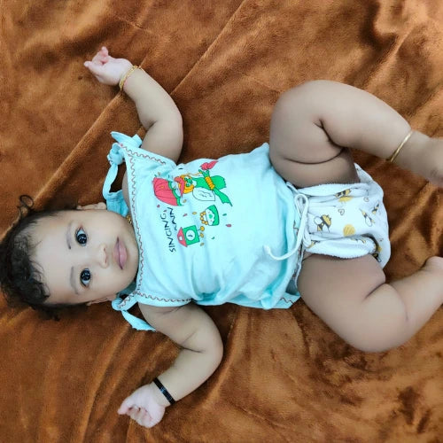 UNO vs DryFeel Langot: Best Baby Diaper Guide | SuperBottoms